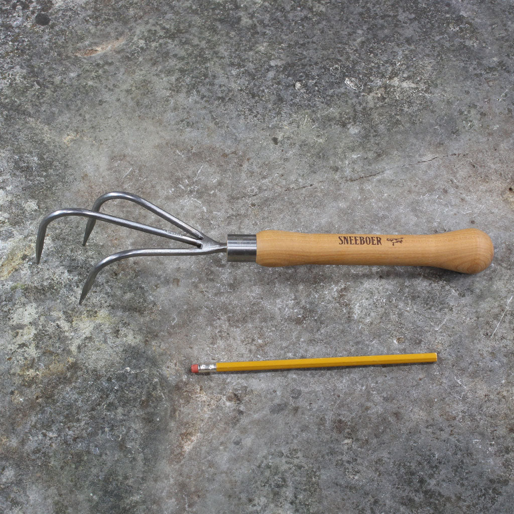 Hand Garden Cultivator Bulb Handle by Sneeboer